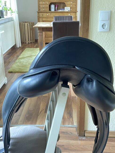 Dressursattel Monoblatt Equipe 17 ner Sitzgröße 31 iger Kammer, Equipe  Emporio , Dirk Stolfa , Dressage Saddle, Kirchlinteln , Image 4