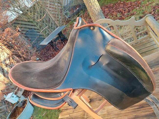 Dressur Sattel Omega Bentaiga, Signum Classic, Ulrike, Dressage Saddle, Bad Oeynhausen, Image 2