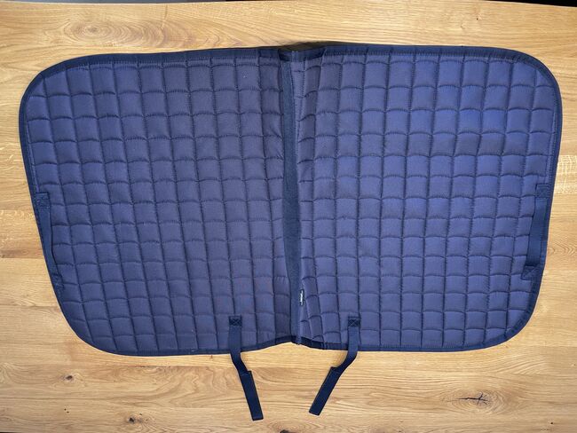 Dressurschabracke Bristol, dunkelblau von Horze Größe: WB-DR, Horze Dressurschabracke Bristol,, Eva Rösch, Dressage Pads, Augsburg, Image 4