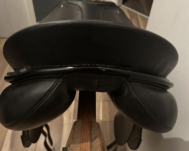Dressursattel Passier weite Kammer 17,5 verbr. Kopfeisen Friese, Passier GT D, Aki , Dressage Saddle, Edemissen, Image 6