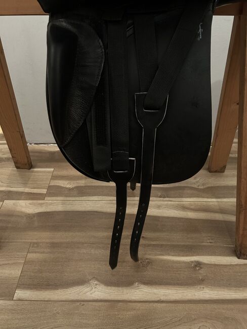 Dressursattel Passier weite Kammer 17,5 verbr. Kopfeisen Friese, Passier GT D, Aki , Dressage Saddle, Edemissen, Image 8