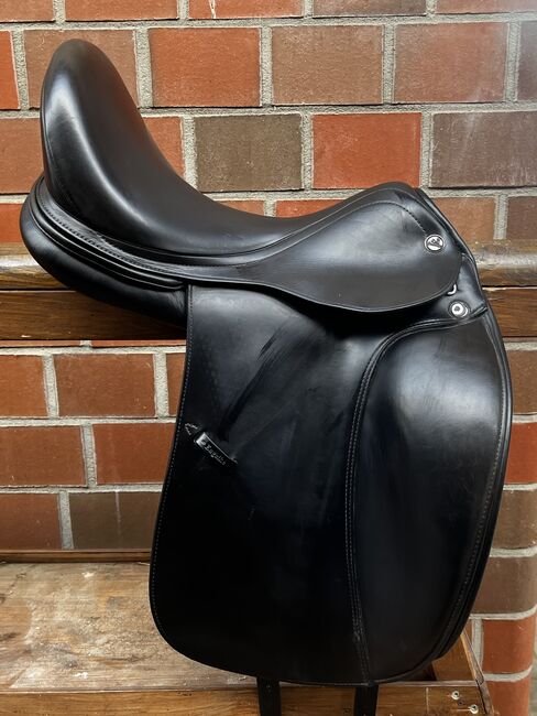 Dressursattel Prestige D2 Zerro D in schwarz, Prestige D 2 Zero, Cornelia, Dressage Saddle, Hamburg, Image 2