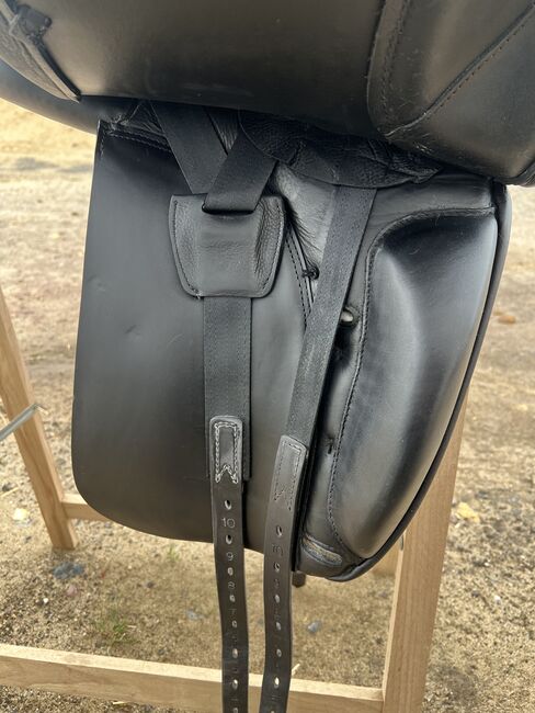 Dressursattel Prestige Milano 17/32, Prestige Milano, Stefanie Walter, Dressage Saddle, Leipzig, Image 6