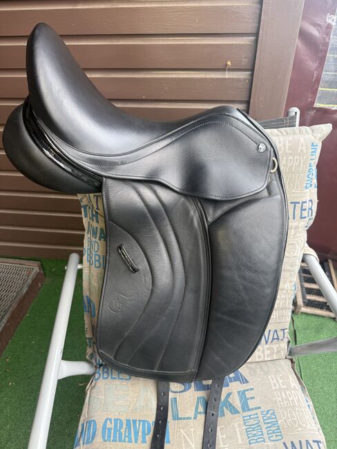 Dressursattel Sankey saddlery Anke Just, Sankey saddlery Abke Just Sankey Just Ls, Jay Berkoh, Dressage Saddle, Hamburg Othmarschen