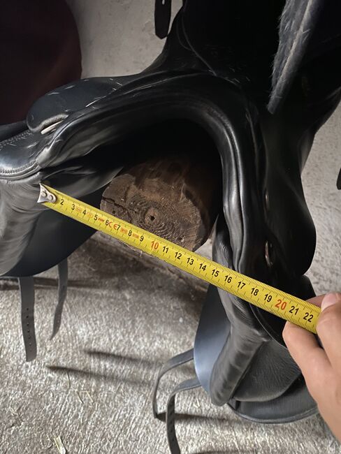 Dressursattel Schuhmacher Solution, Schuhmacher Solution, Leonie Pfneiszl, Dressage Saddle, Unter-Danegg, Image 4