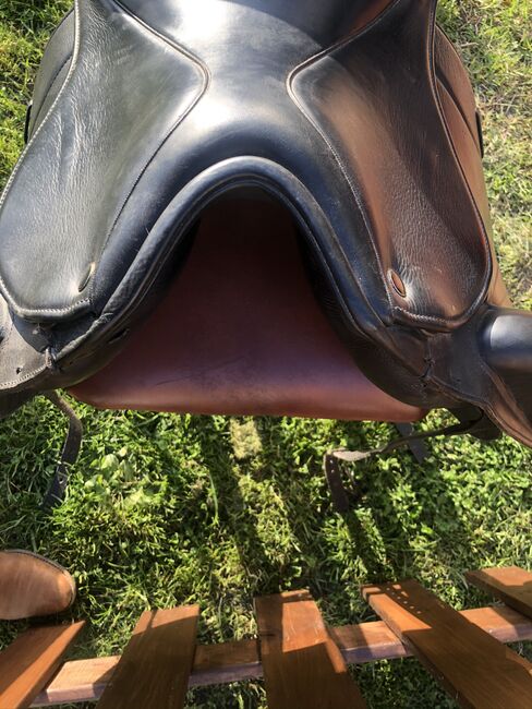 Dressursattel ähnlich. Deuber und Partner, Unbekannt jedoch ähnlich Deuber und Partner, Nikki, Dressage Saddle, Kleinblittersdorf, Image 4