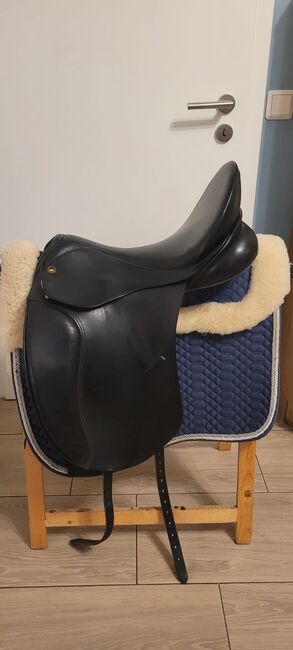 Dressursattel Sommer Magnus 18 Zoll, Sommer Magnus, Dörte, Dressage Saddle, Bernau