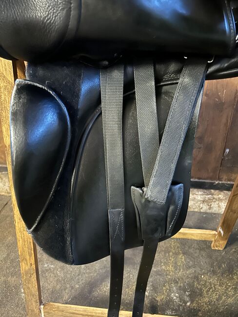 Dressursattel Stübben Aramis II 17,5", Stübben Aramis II , Laura Simon , Dressage Saddle, Baden-Baden , Image 3