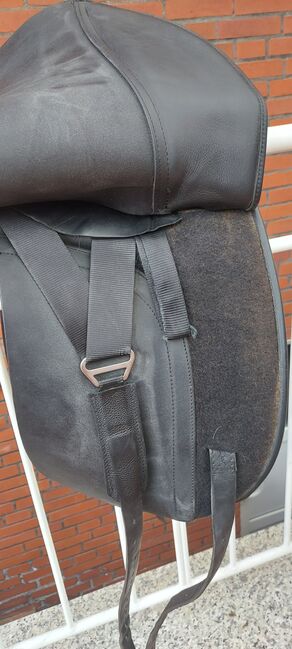 Dressursattel Walsall Riding 17,5", schwarz, mitteltiefer Sitz, Walsall Riding Company Piaffe Dressur, Viktoria Rabenow, Dressage Saddle, Münster, Image 8