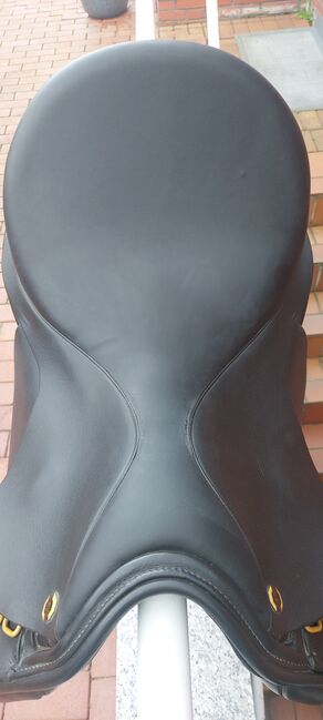 Dressursattel Walsall Riding 17,5", schwarz, mitteltiefer Sitz, Walsall Riding Company Piaffe Dressur, Viktoria Rabenow, Dressage Saddle, Münster, Image 9