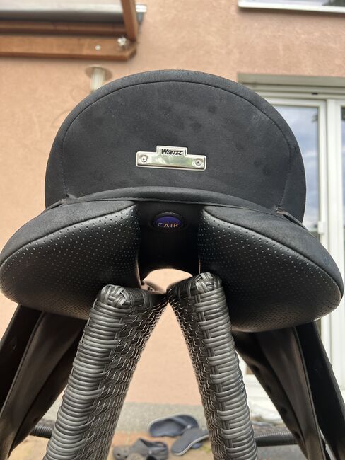Dressursattel Wintec Isabella Werth 17,5 Zoll mit Cair, Wintec Isabella Werth , Miriam , Dressage Saddle, Dallgow-Döberitz, Image 9