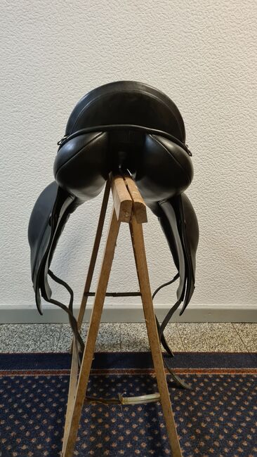 Dressur Sattel 17" Busse Anky Painted Black, Busse Anky , Claudia Kruse , Dressursattel, Sprakensehl , Abbildung 4