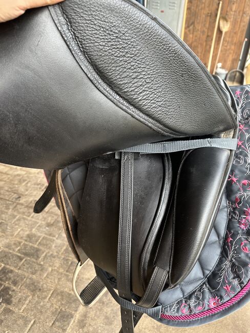 Dressursattel 18“, DT Saddlery, Elke, Dressursattel, Bürgstadt, Abbildung 9