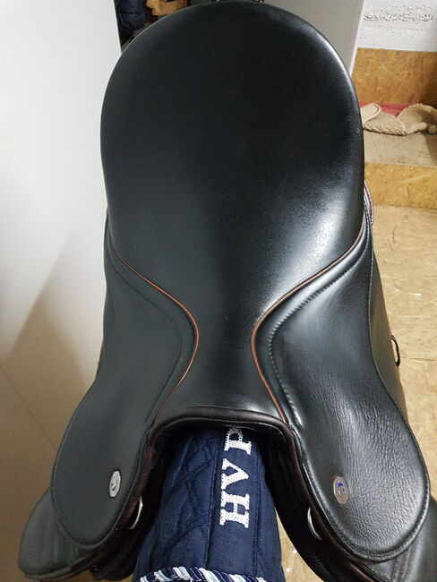 Dressursattel Butterfly 17 Zoll, Butterfly Uta Gräf , TH, Dressage Saddle, Mutlangen, Image 2