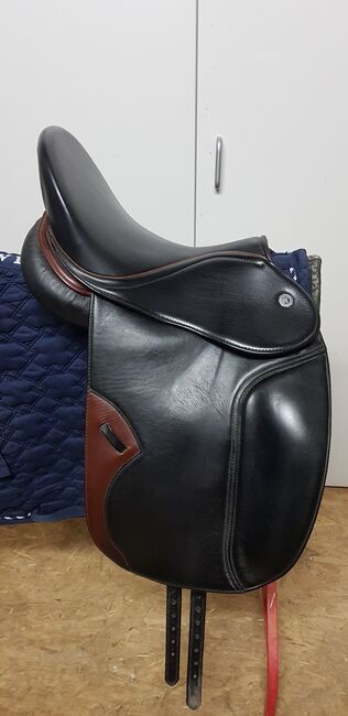 Dressursattel Butterfly 17 Zoll, Butterfly Uta Gräf , TH, Dressage Saddle, Mutlangen, Image 5