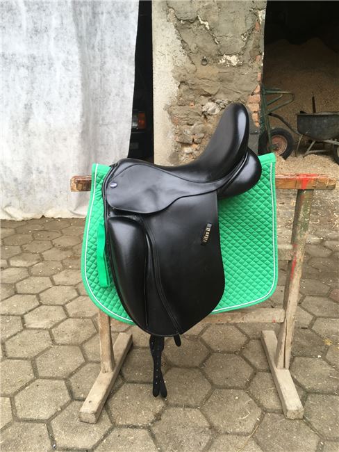 Dressursattel Euroriding Titan 2, 17,5” FIT 2, Euroriding Titan 2 Titan 2, Karina Fürnschuss , Dressage Saddle, St Martin im Sulmtal 