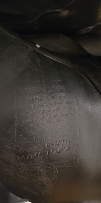 Dressursattel,  Hennig, schwarz,  17,5 Zoll, Hennig, Dörte, Dressursattel, Bernau, Abbildung 7