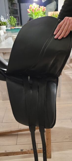 Dressursattel,  Hennig, schwarz,  17,5 Zoll, Hennig, Dörte, Dressursattel, Bernau, Abbildung 4