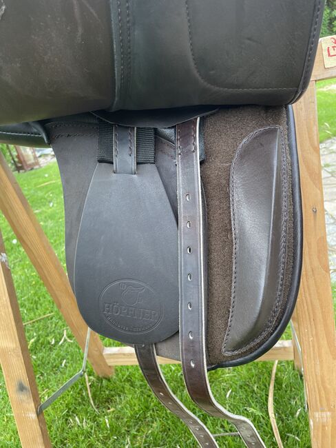 Dressursattel I Braun I Sitzgröße: 17,5 Zoll, Höpfner Spezialmodell Ahlerich Edition Ingrid Klimke , Marie, Dressursattel, Bondorf, Abbildung 6