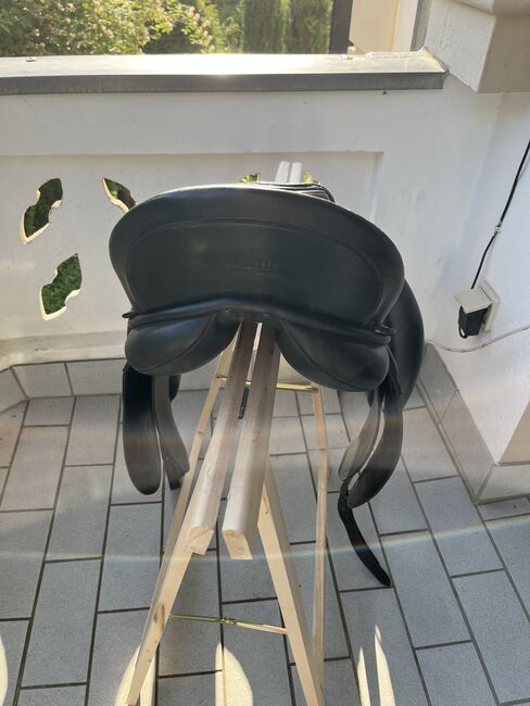 Dressursattel von Kieffer 17.5“, Kieffer, Vanessa, Dressursattel, Wiesendangen , Abbildung 3