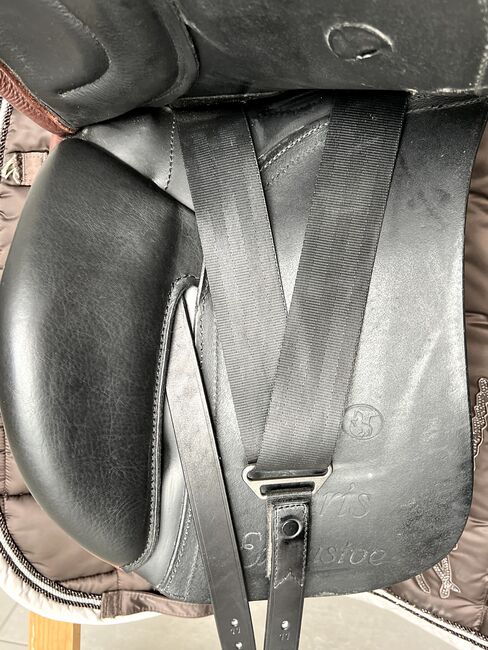 Dressursattel Kieffer Paris 17" in doubliertem Leder, normale Kammer, Kieffer Paris Exclusiv, Gabriele Fiethen, Dressursattel, Zirndorf, Abbildung 2