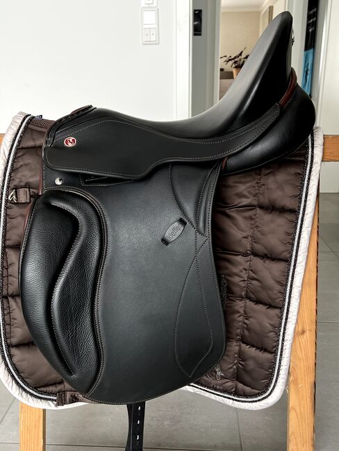 Dressursattel Kieffer Paris 17" in doubliertem Leder, normale Kammer, Kieffer Paris Exclusiv, Gabriele Fiethen, Dressursattel, Zirndorf