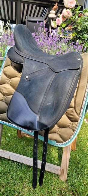 Dressursattel Wintec Isabell Werth HART 18 Zoll, Wintec Isabell Werth HART, Ulrike, Dressursattel, Hagen, Abbildung 2