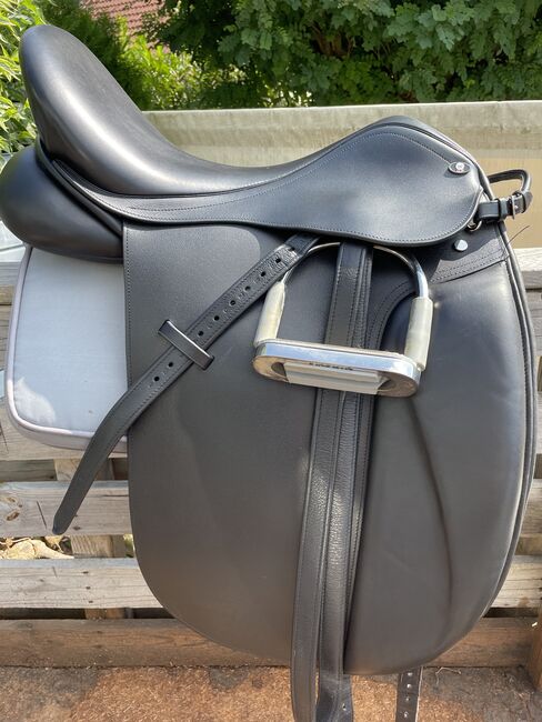 Dressursattel 17,5 wie neu, Waldhausen  Premium , Stefanie Romeyke , Dressage Saddle, Diedorf 