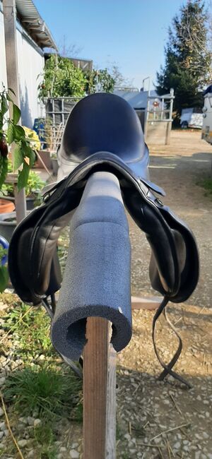 Dressursattel 17,5 breite Kammer, Maresa, Dressage Saddle, Pfullingen, Image 4