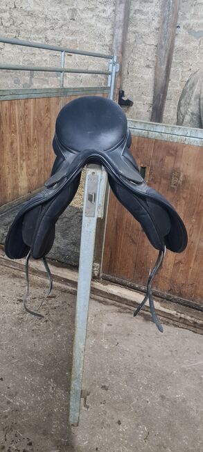 Dressursattel 17,5 ", Thorowgood , Barbara Tiefenthaler , Dressage Saddle, Burgstall , Image 7