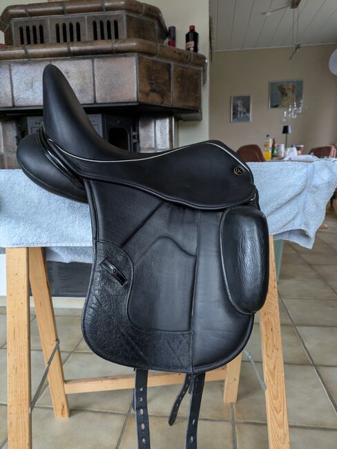 Dressursattel 17 Zoll Monoblatt top Zustand, Koehne Louisa  Sportponysattel "Silverline", Alex , Dressage Saddle, Leopoldshöhe