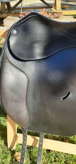 Dressursattel 18", französische Kissen * wie Busse Basel, produziert durch Busse für Loesdau, Maresa, Dressage Saddle, Pfullingen, Image 10