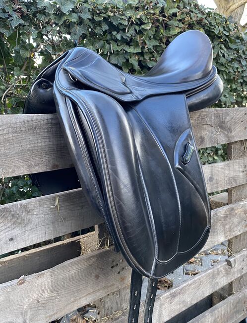 Dressursattel Amerigo 17,5, Amerigo /Menet Amerigo mit Pinerolo Leder für besonders guten Halt , Sabrina , Dressage Saddle, Lustenau , Image 4