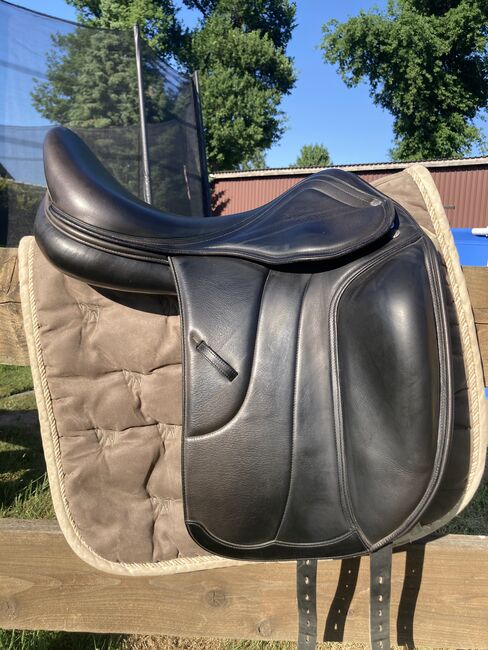 Dressursattel Amerigo Vega 18Zoll, Amerigo vega Vega, M. Pünjer-Bock, Dressage Saddle, Seevetal, Image 3