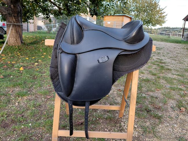Dressursattel Barefoot® Merlyn, Barefoot® Merlyn, Julia Häderer , Dressage Saddle, Illerrieden