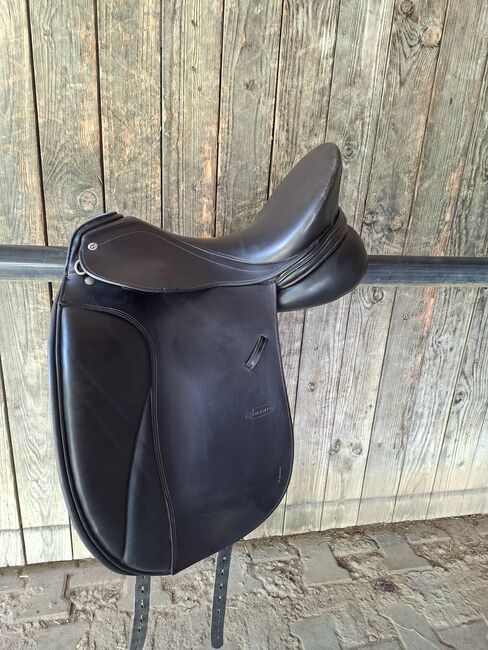 Dressursattel Bynamic 17/17,5 tiefer Sitz, dicke Pauschen, Bynamic , Maresa, Dressage Saddle, Pfullingen