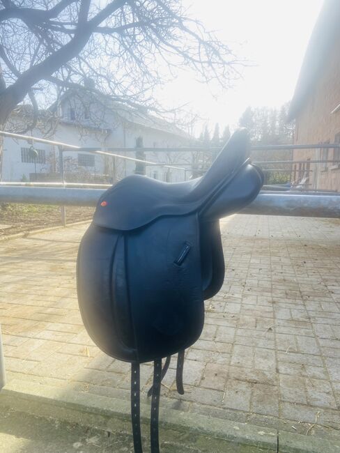 Dressursattel Capreole Elan 17/33, Capreole Elan, Manja Limpert, Dressage Saddle, Hofbieber 