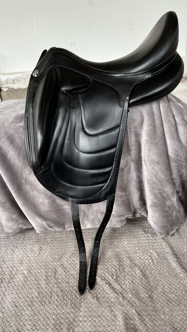 Dressursattel Devoucoux Makila Harmonie 18 Zoll (17,5), Devoucoux Makila Harmonie, Pascale Simone Kühnel, Dressage Saddle, Glasau, Image 3