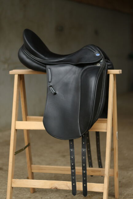 Dressursattel Emilio KW34 17 Zoll Prestige Euroriding, Euroriding (Prestige) Dressursattel Emilio, Lisa Unger, Dressage Saddle, Gersthofen