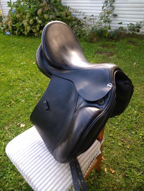 Dressursattel Erreplus Adelinde 17 Zoll 33 KW, Erreplus  Adelinde, Ute Faust , Dressage Saddle, Brekendorf, Image 2