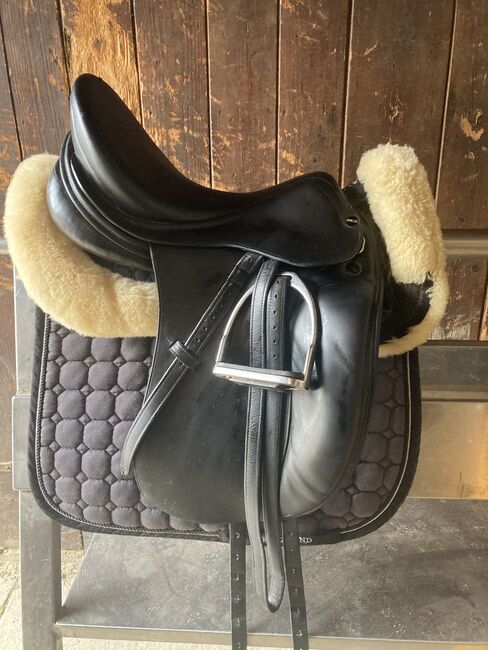 Dressursattel Erreplus Adelinde, Top gepflegt, kaum gebraucht!, Erreplus  Adelinde, Mario, Dressage Saddle, Schenkon, Image 2
