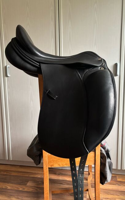 Dressursattel Erreplus Adeline, 18 Zoll, 33 Kammer, Erreplus Adeline, Manuela Henschke , Dressage Saddle, Berlin , Image 4