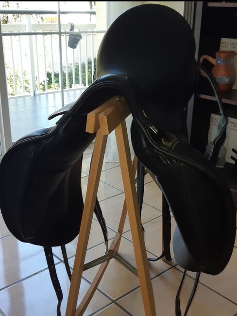 Dressursattel, Euroriding by Prestige  Emilio D 18/33 nera IMB, Carmen Schneider , Dressage Saddle, Poppenhausen 