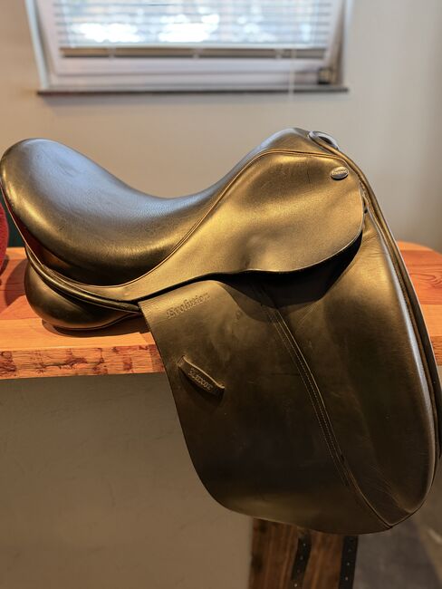 Dressursattel Euroriding „Luxor Evolution“ 17,5 Zoll, Euroriding Luxor Evolution, Laetitia, Baroque Saddle, Werdau