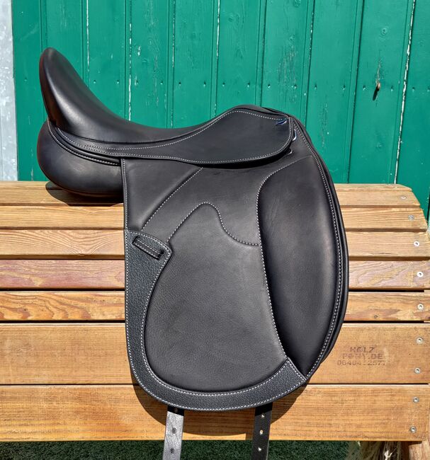 Dressursattel Euroriding Romulus 17,5 weit, Euroriding  Romulus DS, Sunibo, Dressage Saddle, Bad Gandersheim, Image 2