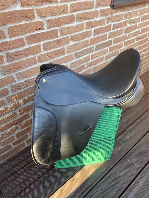 Dressursattel 	 Gerlach Alfirie,  Gerlach Sulingen  Alfirie, Kunkel , Dressage Saddle, Husum, Image 3