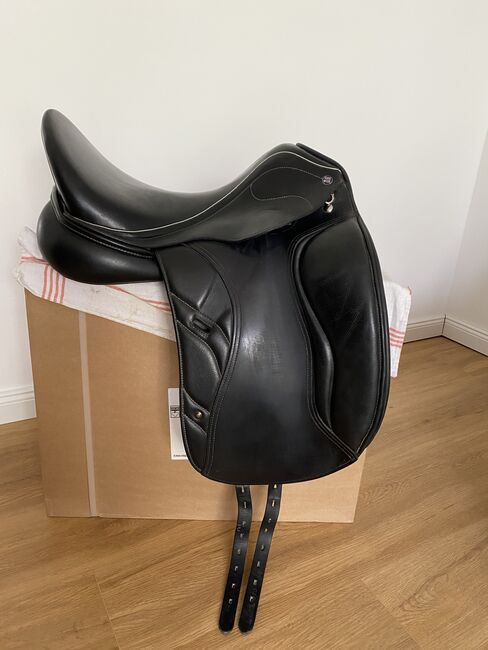 Dressursattel Horse Star Champion Carbon 17 Zoll K+2 schwarz, Horse Star Champion Carbon, Nina, Dressage Saddle, Zülpich 