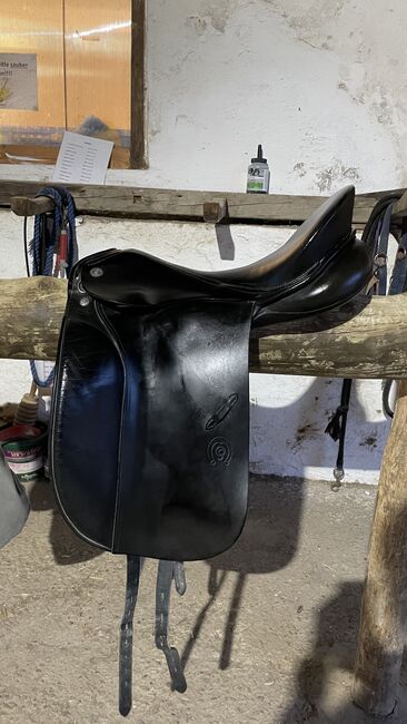 Gut erhaltener Dressursattel, Sattlerei Otto Schuhmacher, Elena Lohberger, Dressage Saddle, Graz, Image 2