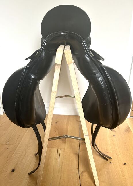Dressursattel Kieffer 17,5” – Ulla Salzgeber Modell, Kieffer  Dressursattel, Gina-Marie Näser, Dressage Saddle, Gerswalde, Image 10