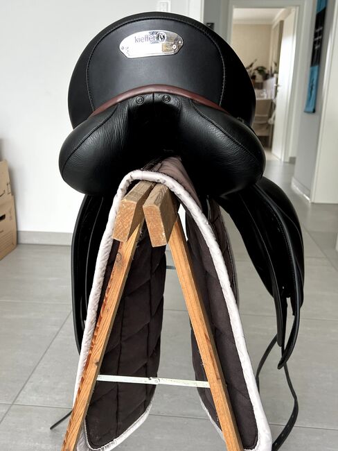 Dressursattel Kieffer Paris 17" in doubliertem Leder, normale Kammer, Kieffer Paris Exclusiv, Gabriele Fiethen, Dressage Saddle, Zirndorf, Image 7